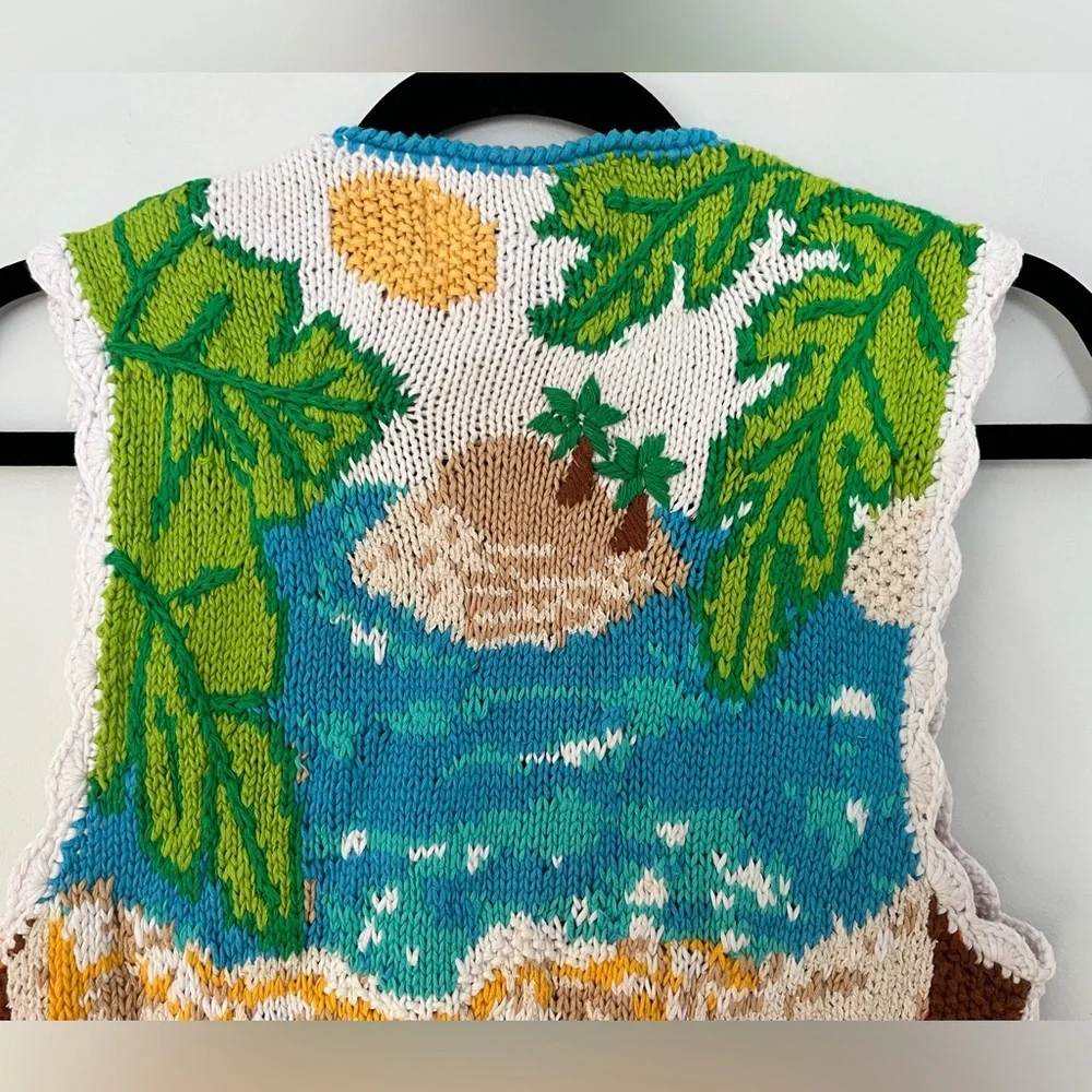 Vintage Eagle’s Eye Hand Knit Beach Themed Vest, Size Small - Picture 9 of 15